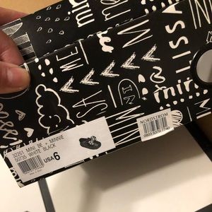 Preowned kids Melissa Mickey shoes.